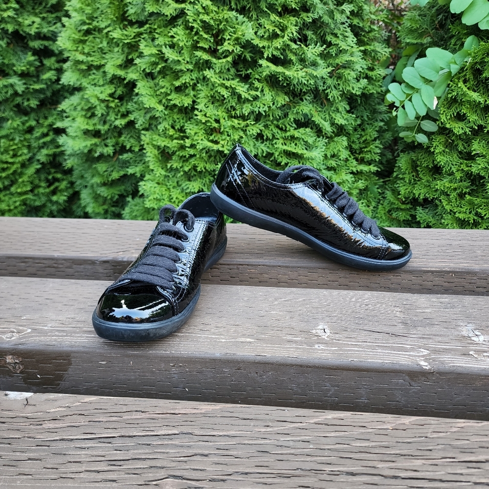 Prada Patent Leather sneakers Women's Size 37.5  US 7.5 Quality made by Prada!